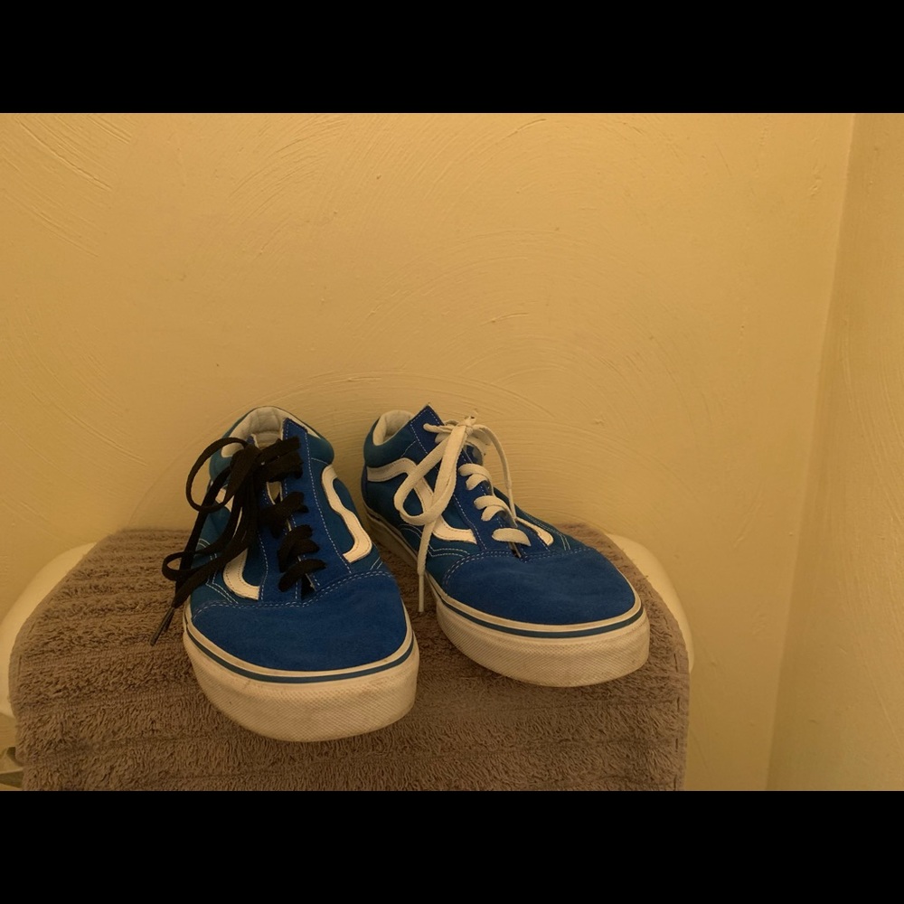 “Royal blue” old skool vans Low